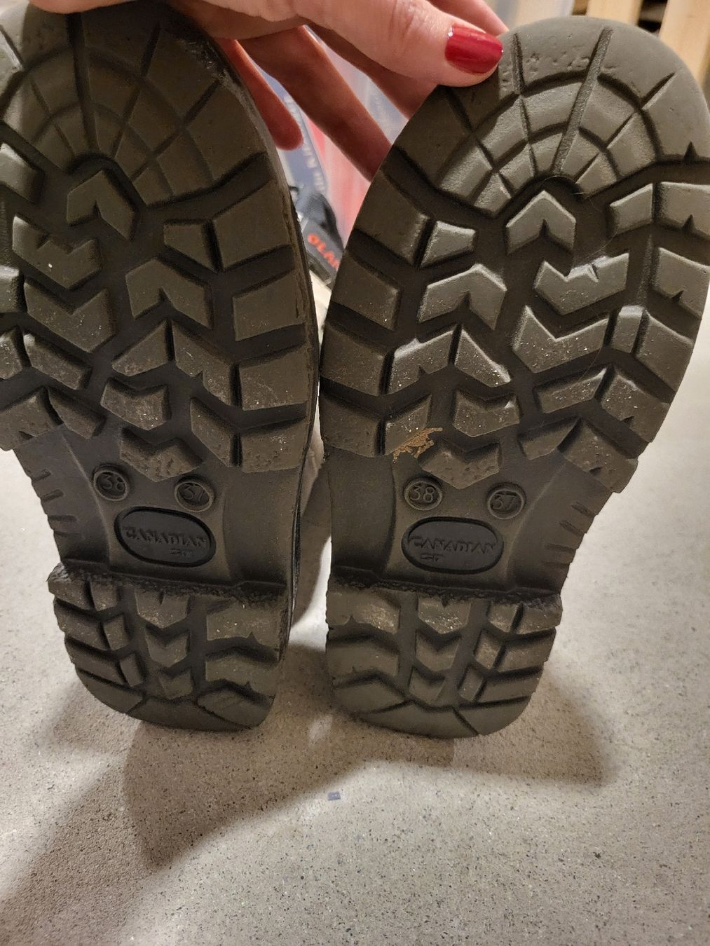 Scarpe per ragazzi: Winterstiefel 37/38 – Usato da Zürich venduto da Kagu1 1
