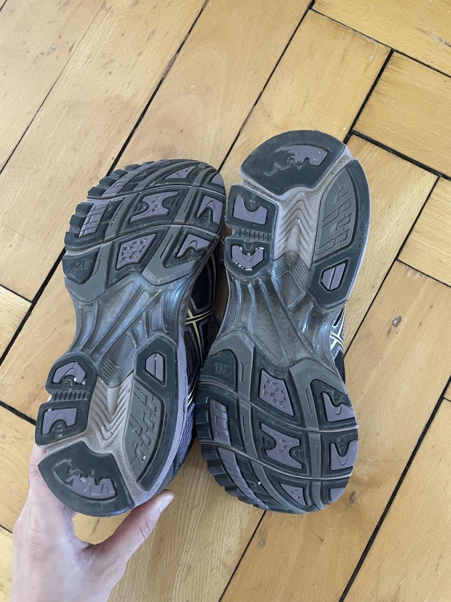 Asics Damenschuhe: ASICS Gel Nimbus Sneaker Gr. 39 – Gebraucht aus Zürich von zoe_n85h 3