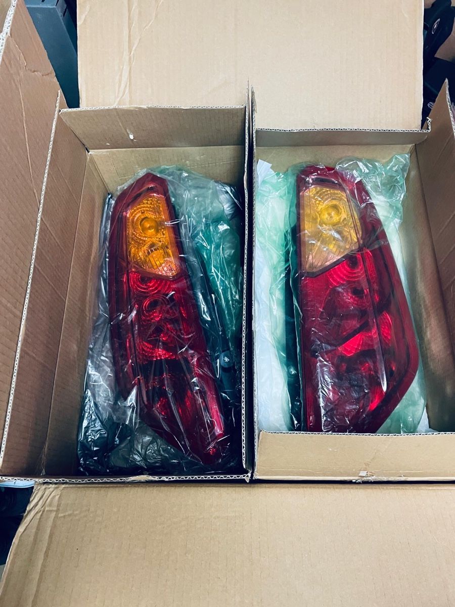 Fiat Tutti pezzi di ricambio auto: Fiat Grande Punto Hecklichter  – Nuovo (secondo la descrizione) da Burgistein venduto da piero.85