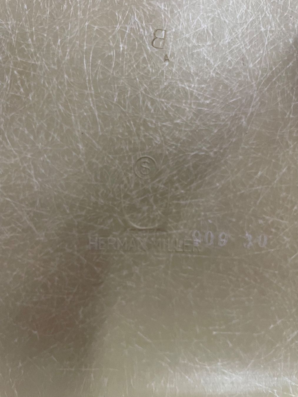 Eames Sedie: Eames Side Chairs grey yellow – Usato da ipsach venduto da Latigo 2