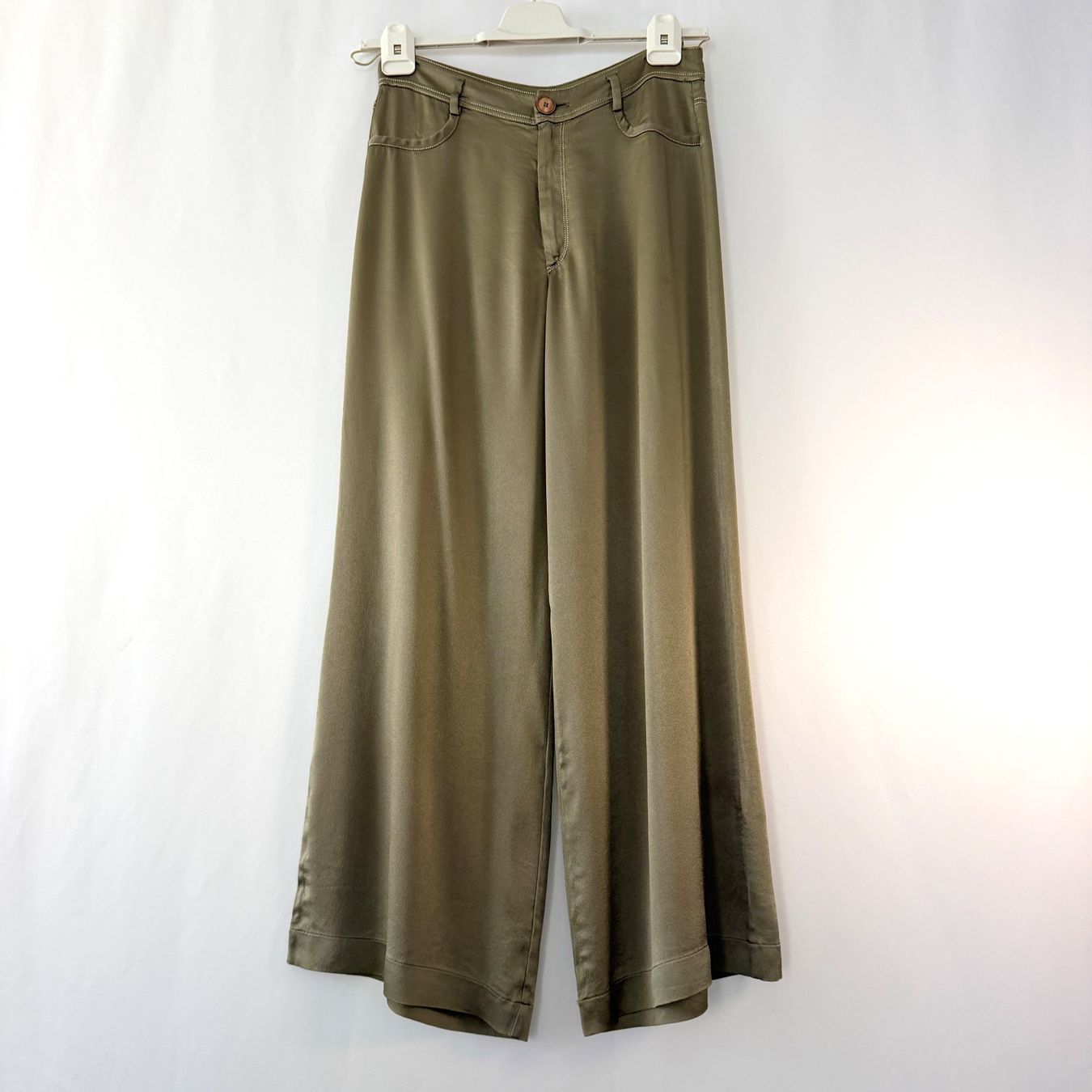 Forte Forte Pantaloni: FORTE FORTE Satin Palazzo Pants – Nuovo (secondo la descrizione) da Emmen venduto da Avviivva_Com2023