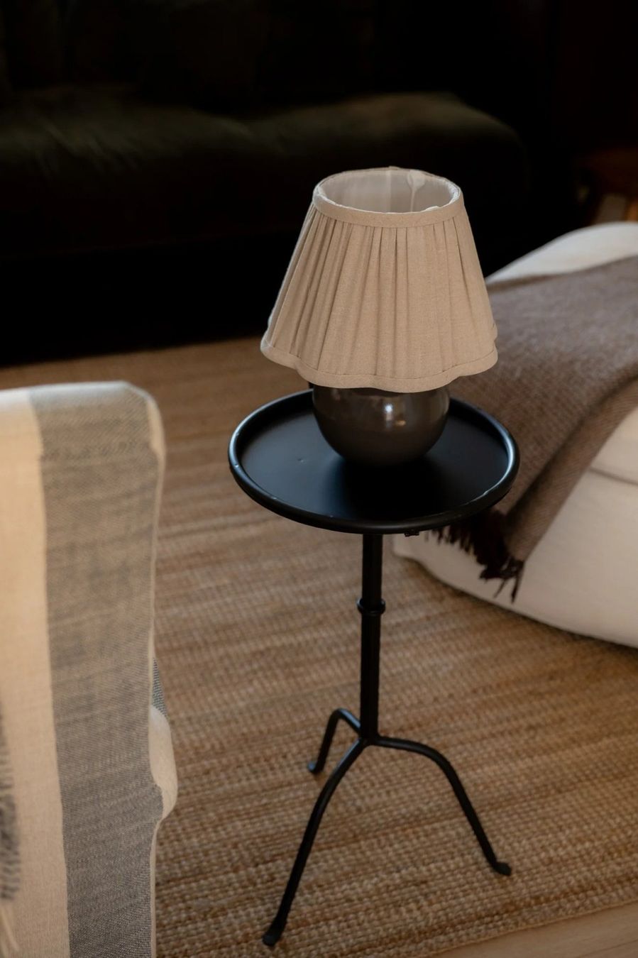 Lampen: Lampe de table Cordane en lin plissé – Neu und originalverpackt aus Vernier von ton_m8qt 4