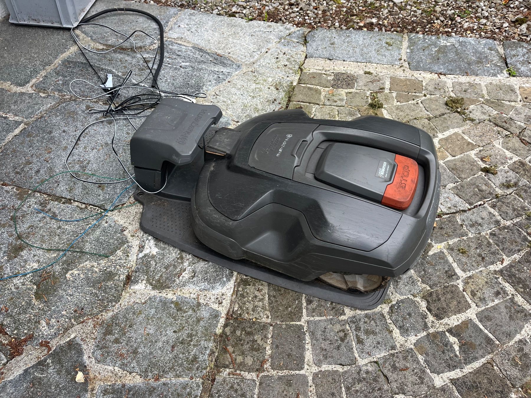 Tagliaerba: Husqvarna Rasenroboter – Usato da Alpnachstad venduto da thomasegli84