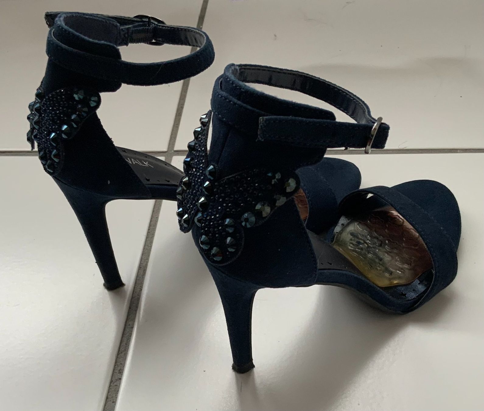 Scarpe da donna: Frauen Schuhe – Usato da Belp venduto da BartkovaS