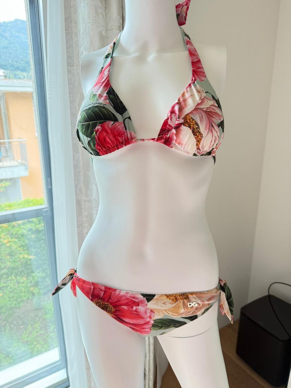 Dolce & Gabbana Costumi da bagno & Bikini: Damen Bikini Dolce & Gabbana Blumenmuster Gr. S – Usato da Oberarth venduto da SSS. 1
