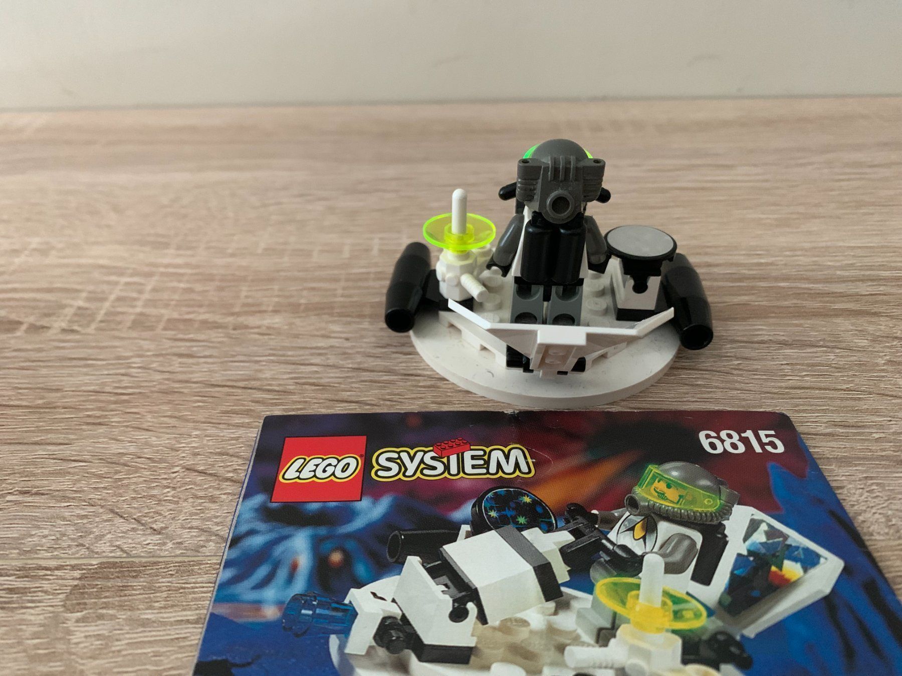 Legoland Kit di costruzioni: LEGO Space 6815 Hovertron – Usato da Basel venduto da Don-Angel 1