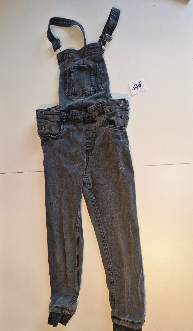 Pantaloni: Latzhose Grösse 146 – Usato da Stüsslingen venduto da white_angel86