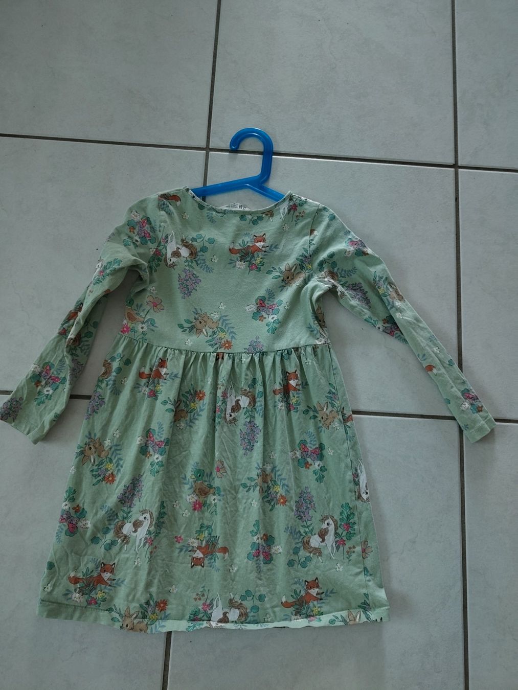 H&M Vestiti & Gonne: Kleid 122/128 – Usato da Neerach venduto da stens 1