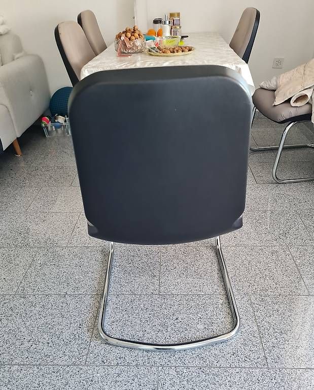 Stühle: 5 Stühle – Gebraucht aus Sitterdorf von mat_5c6v 1