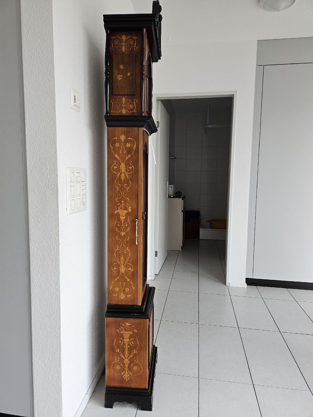 Orologi da terra & Orologi da parete: Antike Standuhr mit Intarsien - La Vallée – Usato da Zürich venduto da noahkauft 3