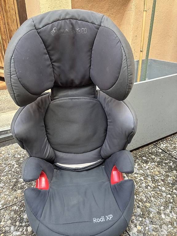 Seggiolini per auto: Siège auto maxi cosi rodi XP 2 – Usato da Sion venduto da Nelsonkatz