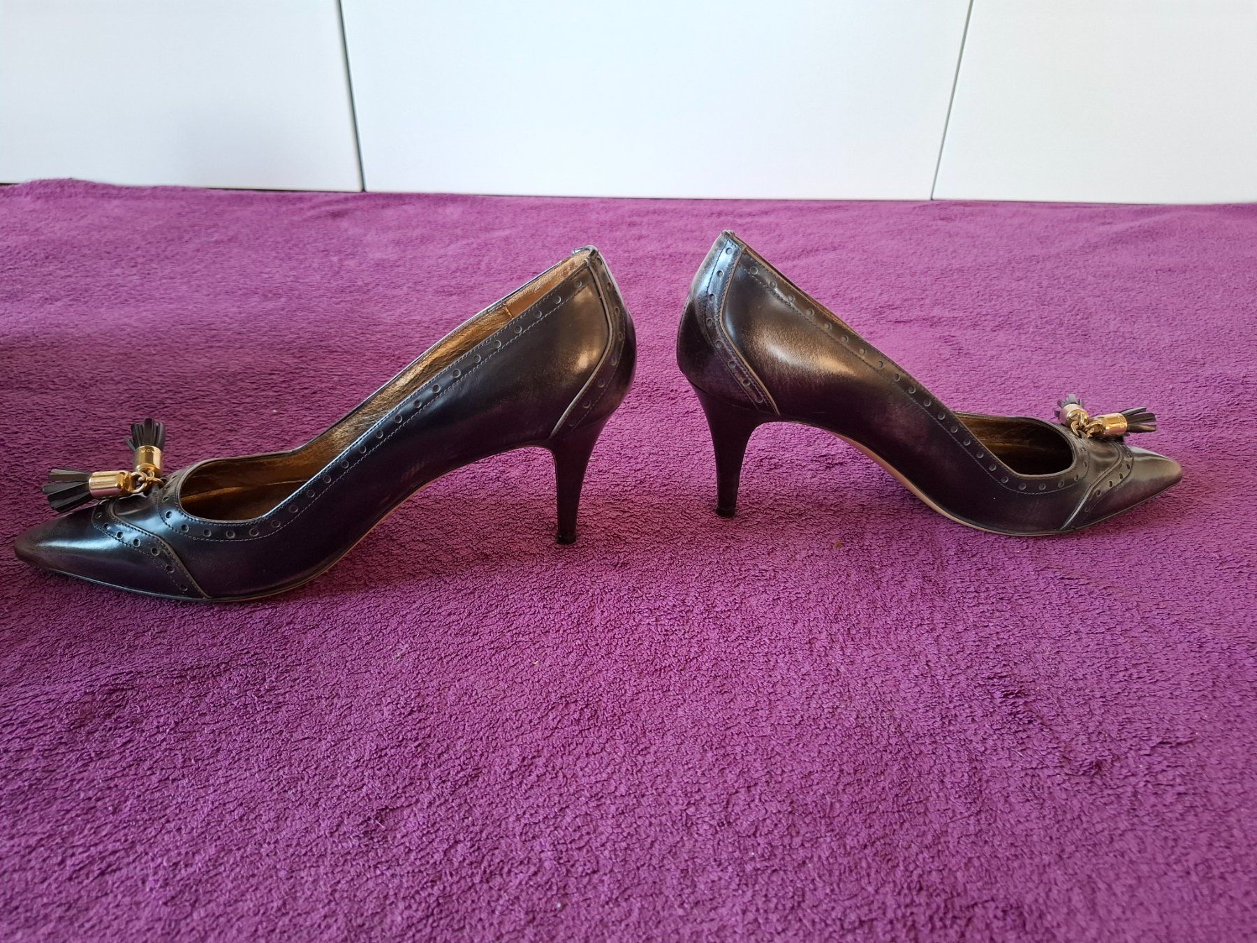 Escada Scarpe da donna: Elegante original Escada Pumps, Grösse 40 - neuwertig – Usato da Müllheim Dorf venduto da Seeeule01 5