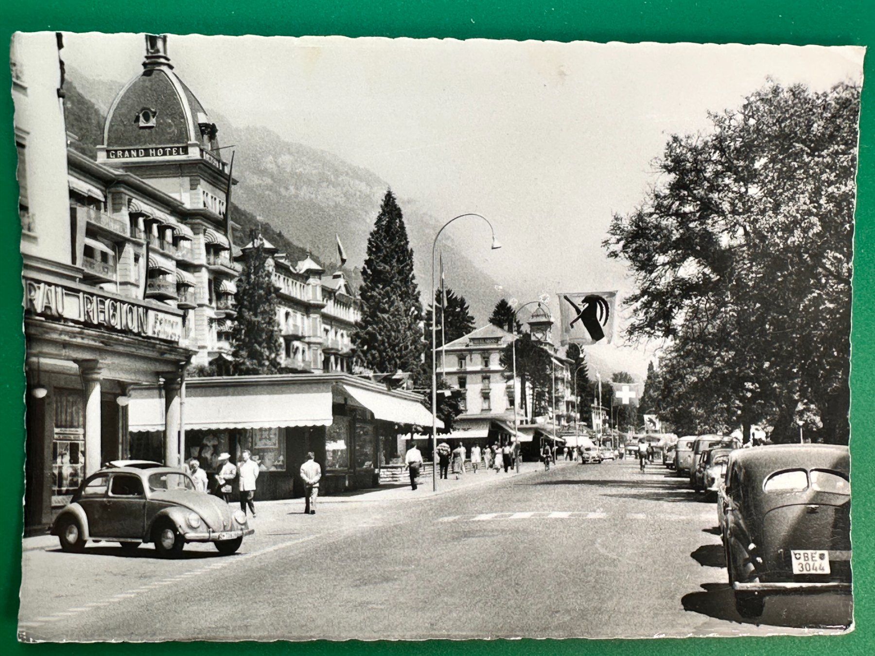 Cartes postales: Interlaken - belebt - Oldtimer - VW-Käfer – D'occasion à Steg VS par _vinci_