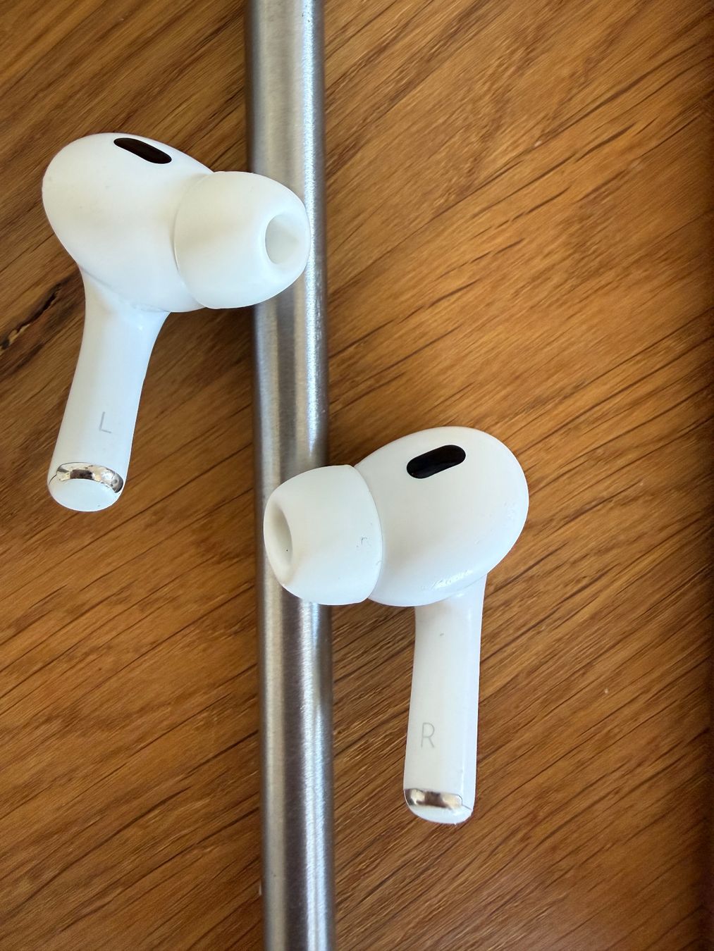 Apple Cuffie: APPLE AirPods Pro 2 (USB-C) – Usato da Lausanne venduto da Nine1982 5
