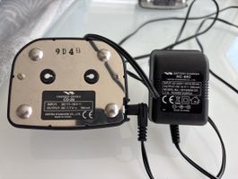 Chargeur de bureau Vertex Standard CD-28 avec bloc NC-88