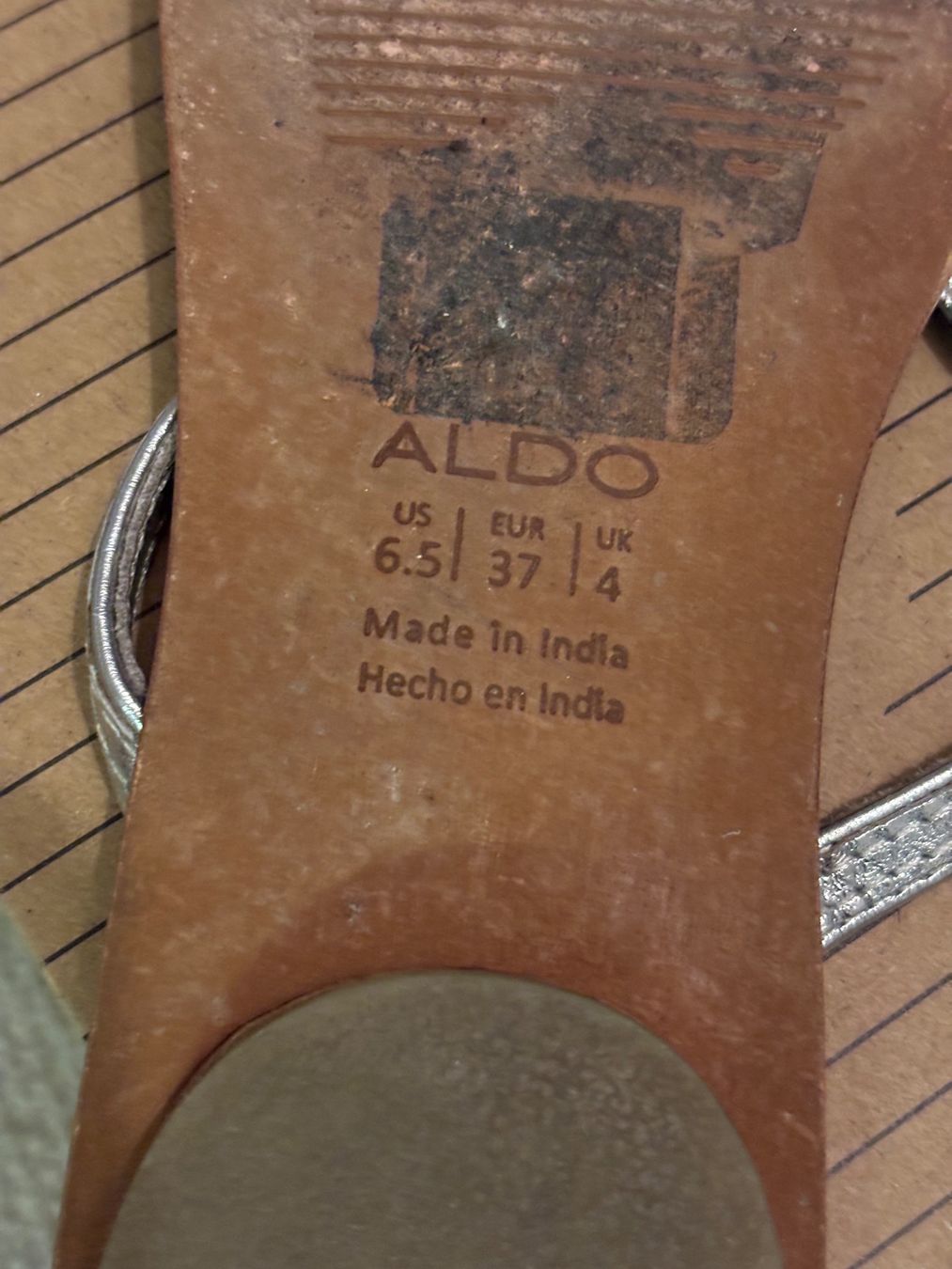 Aldo Damenschuhe: Sandalen mit Steinenbesatz Aldo 37 – Gebraucht aus Zürich von jas_5mwh 4