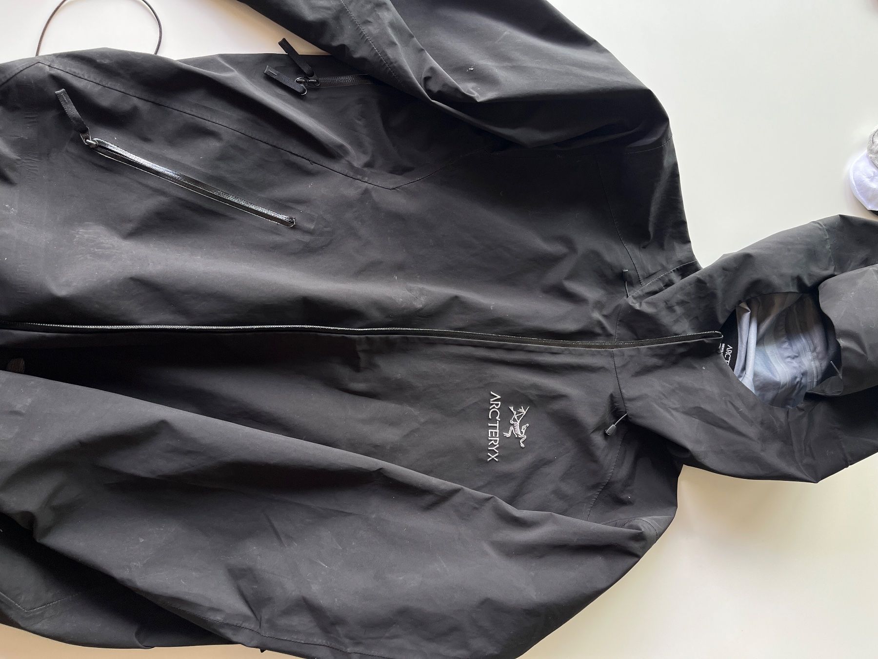 Arcteryx Jacken: veste arc’teryx – Gebraucht aus Evilard von Musar1974