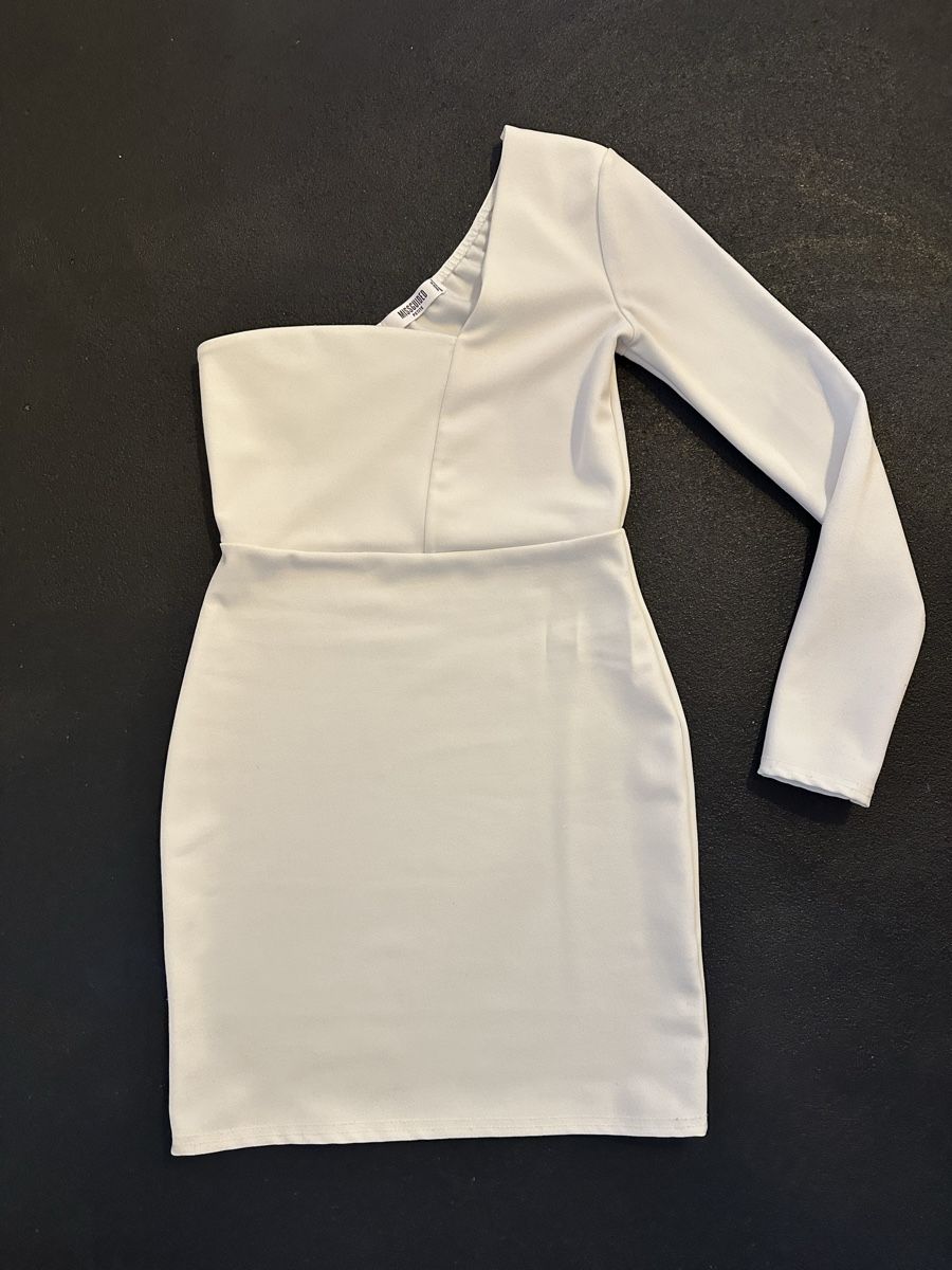 Vestiti: Elegantes One-Shoulder Kleid – Usato da Romanshorn venduto da laa_279h