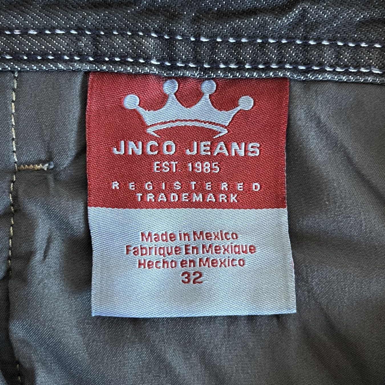 Pantaloni: JNCO Snake Jorts (32US) – Nuovo (secondo la descrizione) da Chamoson venduto da Sapoloshop 4