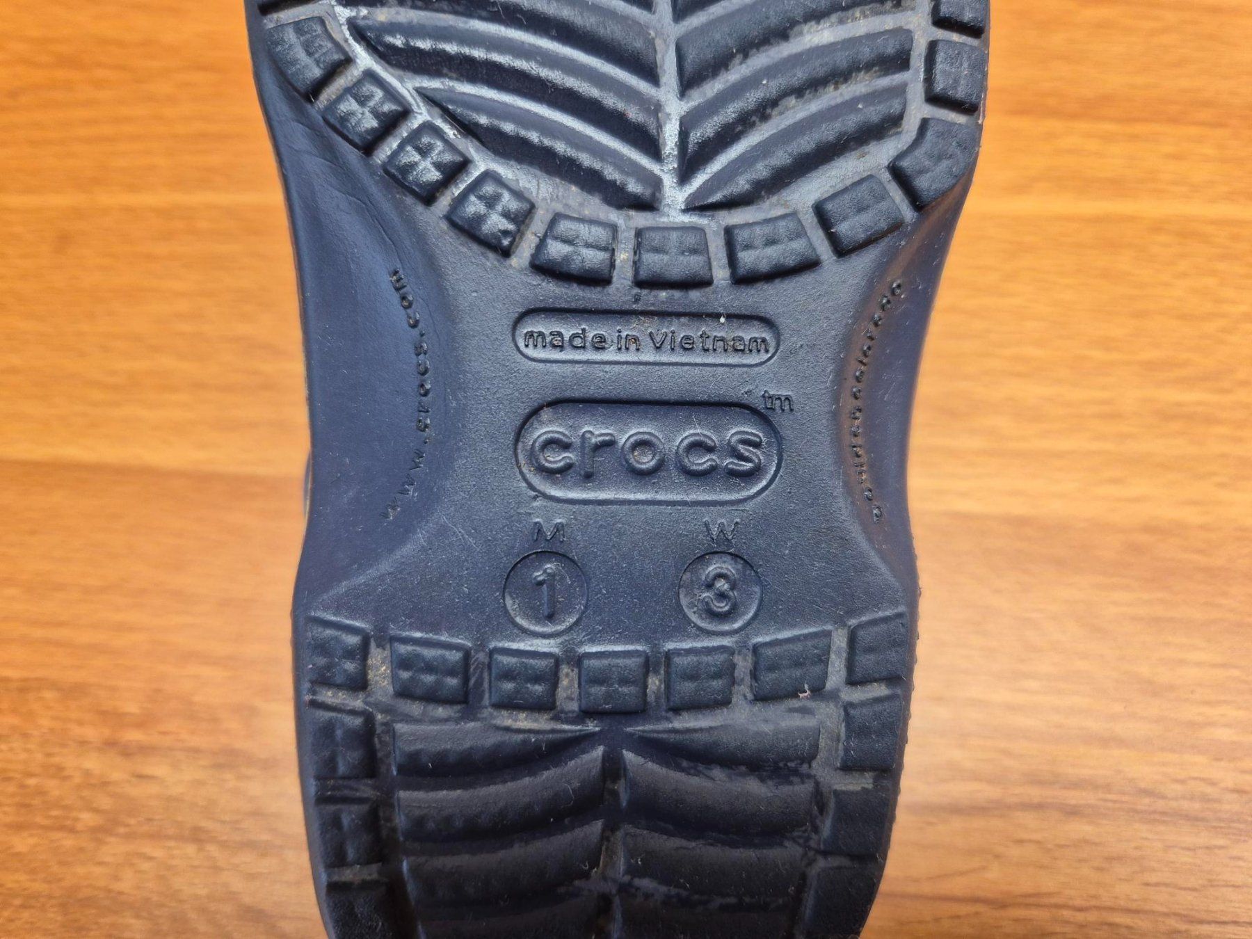 Scarpe per ragazzi: Crocs in der Grösse M1 W3 – Usato da Wetzikon ZH venduto da Uersel5 4
