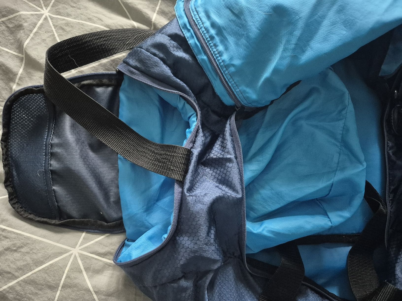 Adidas Borse: Sac de sport – Usato da Bôle venduto da DamedePic 1
