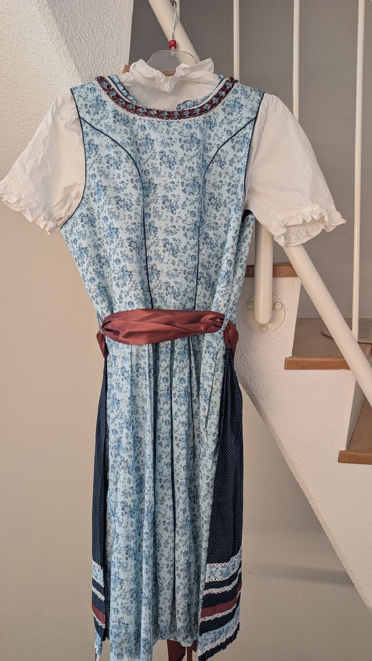 Kleider: Dirndl Marjo Grösse 40 – Gebraucht aus Hedingen von Lady_206 1