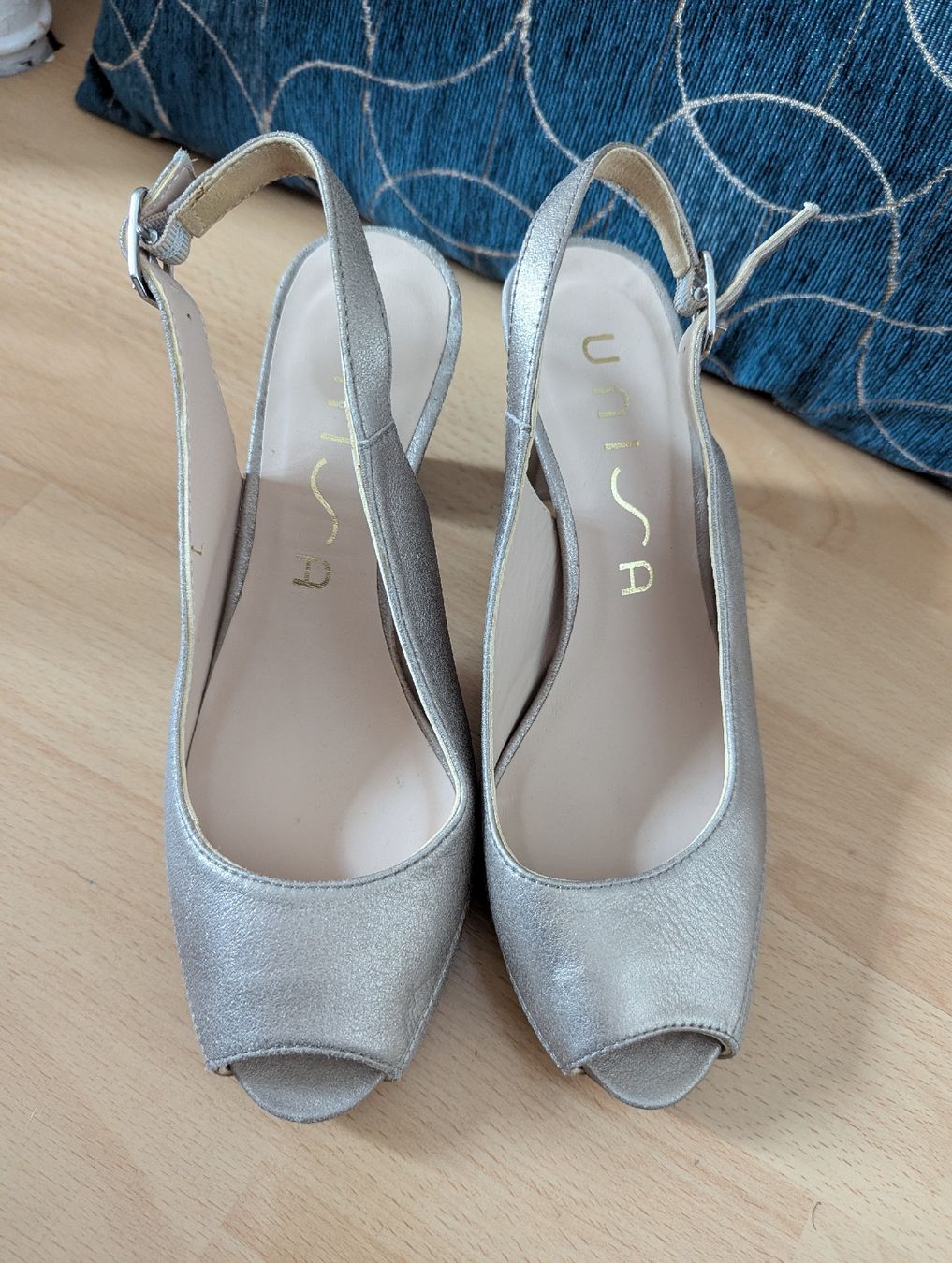 Unisa Scarpe da donna: chaussures unisa 38 – Nuovo (secondo la descrizione) da Montreux venduto da dem_gyt9 1
