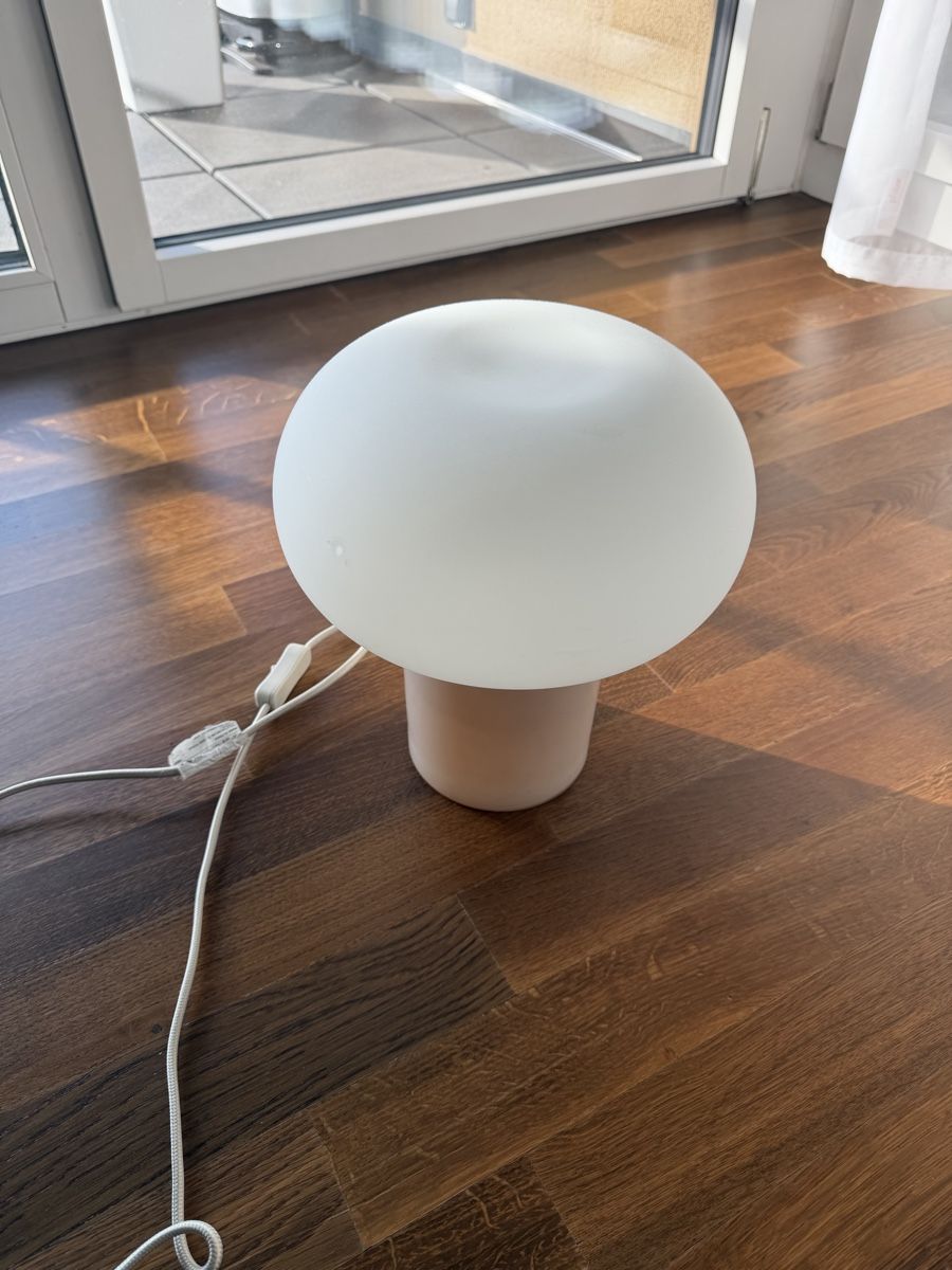 Ikea Lampade: DEJSA Tischleuchte beige/opalweiss Glas – Usato da Dietikon venduto da schultealina__ 2