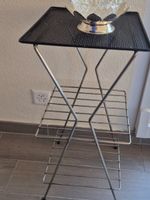 Table d'appoint vintage en métal