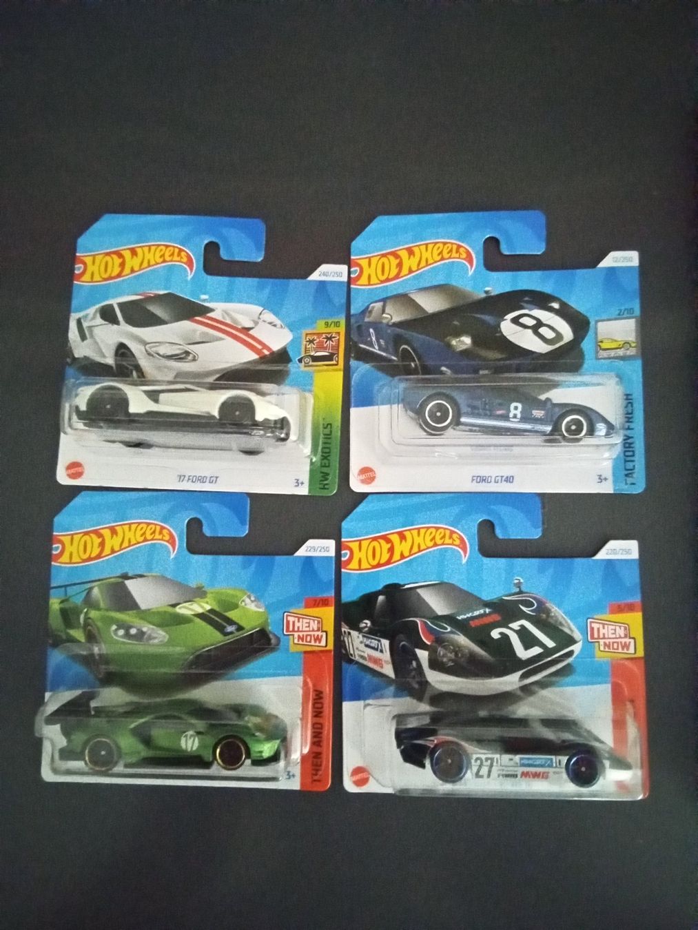 Hot Wheels Modellini d'auto: Hot Wheels 4er Set Ford GT, Fans .POSTVERSAND MÖGLICH – Nuovo e nell'imballaggio originale da Klingnau venduto da Wild71