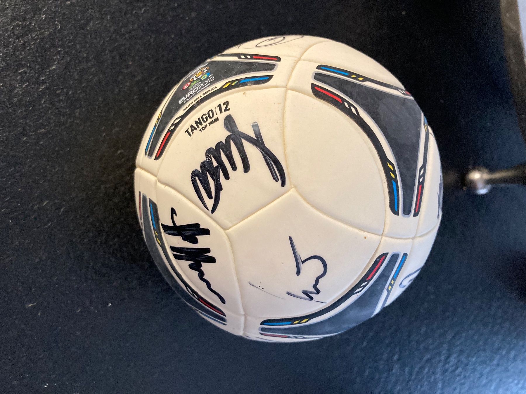 Autografi: Autogramme FC Basel Saison 2012/2013 Mini Tango Ball – Usato da Ziefen venduto da Dancer99 9