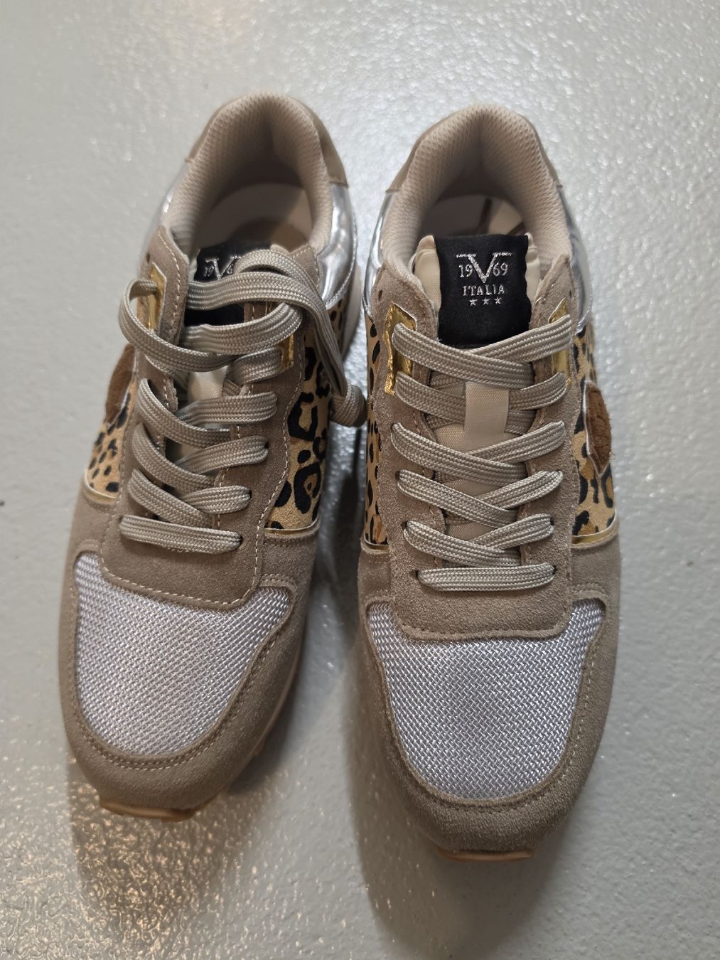 Chaussures femmes: Sneaker v1969 – Neuf (Voir description) à Kefikon TG par Livline