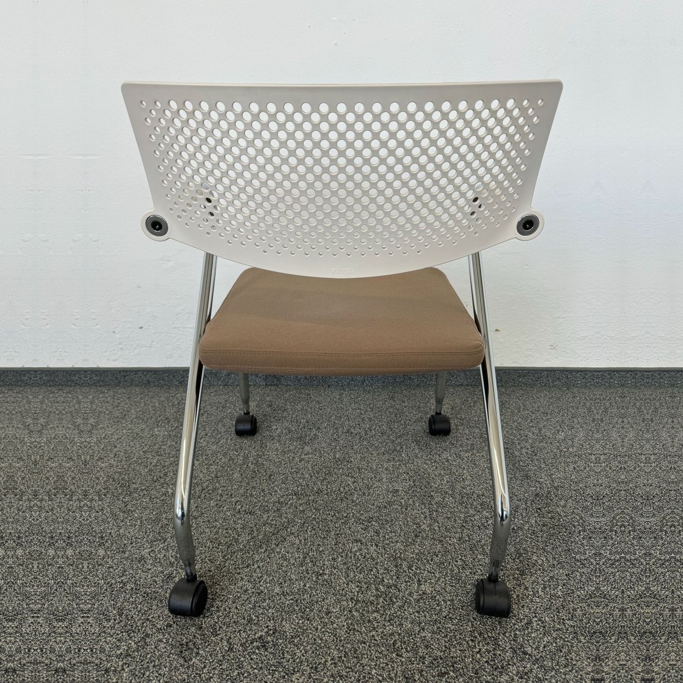Vitra Sedie: Vitra Visaroll 2 Stuhl Cognac – Usato da Schönenwerd venduto da mcofficeshop 4
