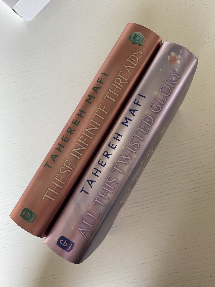 Libri: Tahereh Mafi – All This Twisted Glory + Infinite Threads – Usato da Wettingen venduto da ms_gucki 5