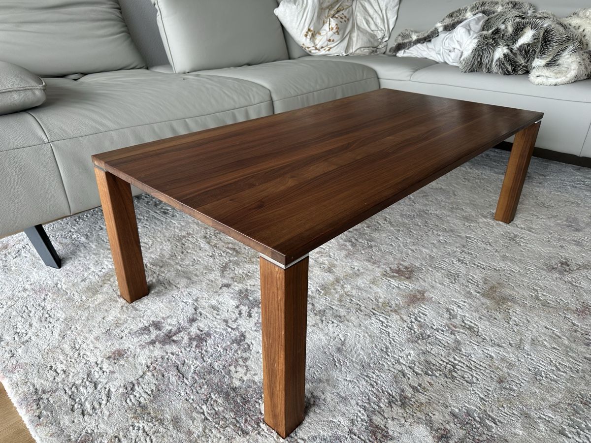 Tavoli: Table en noyer excellent état. – Usato da Bouveret venduto da Gazou