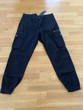 John Adams Cargo Hose, Gr. M, Neu mit Etikett, Schwarz