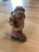 Krippenfigur Engel Figur mit Besen, LEPI