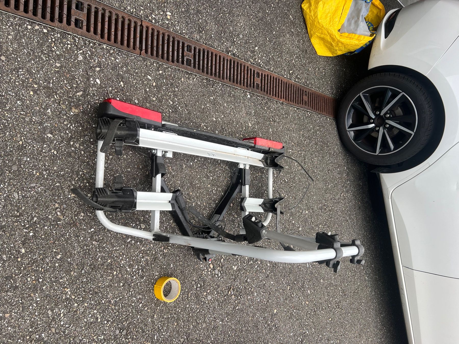 Travi: Fahrradträger silber schwarz – Usato da Boningen venduto da LAZ 4