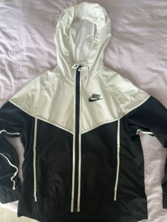 Veste coupe-vent Nike noir et blanc