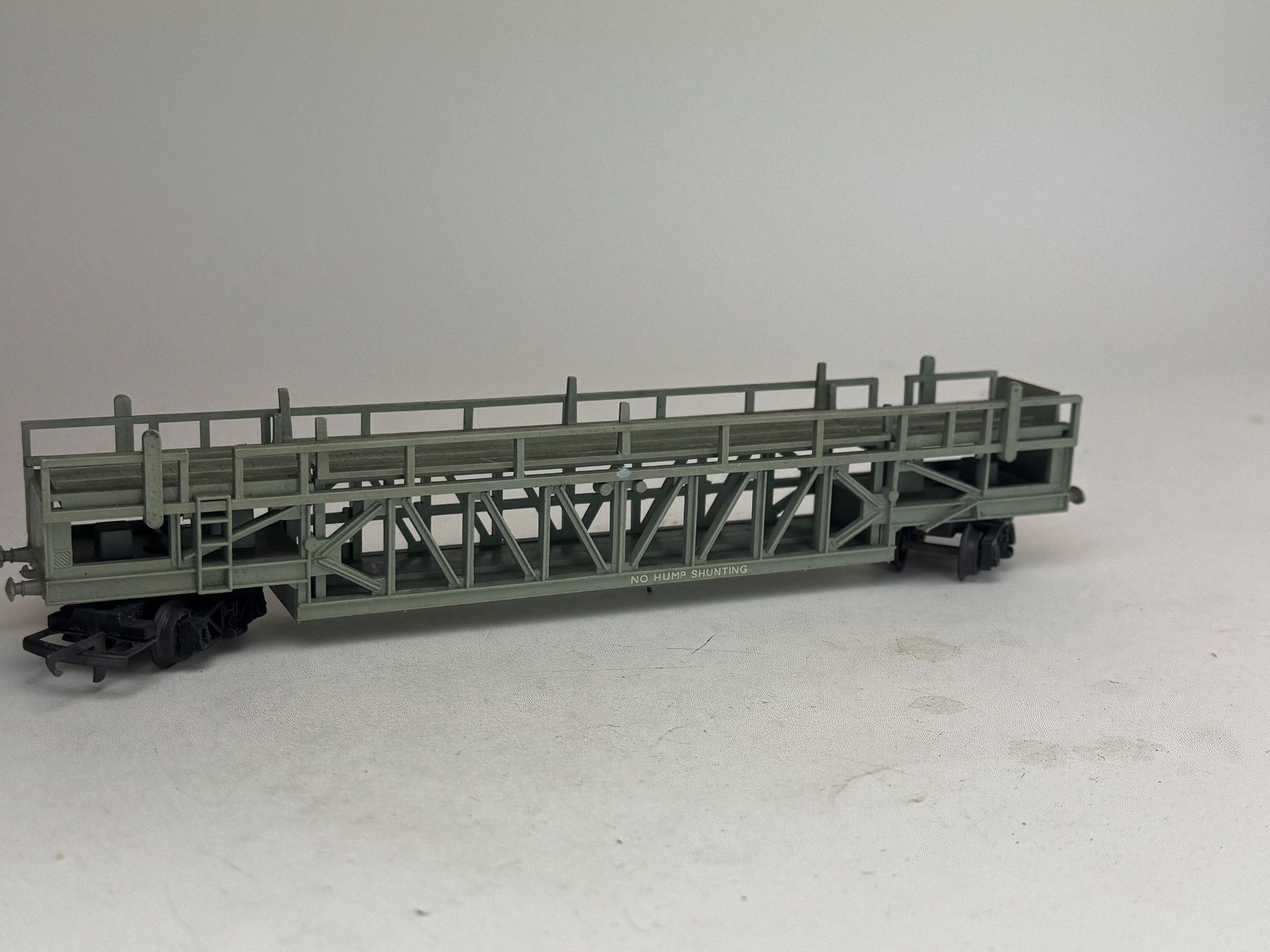 Modellini di ferrovie: EX-  Triang Autotransportwagen – Usato da Elm venduto da Wikmtz 1