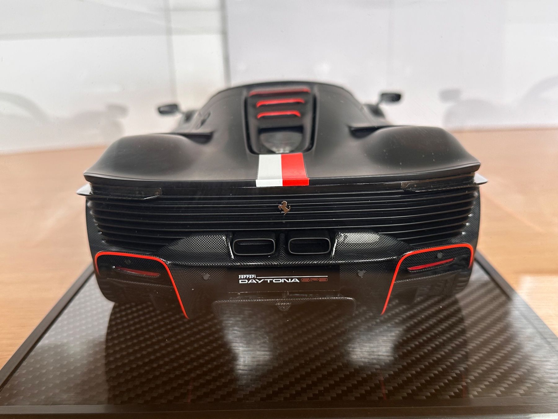 BBR Models Modellini d'auto: Ferrari  Daytona SP3 1/12 schwarz – Nuovo e nell'imballaggio originale da Stein AR venduto da Krabbe2 3