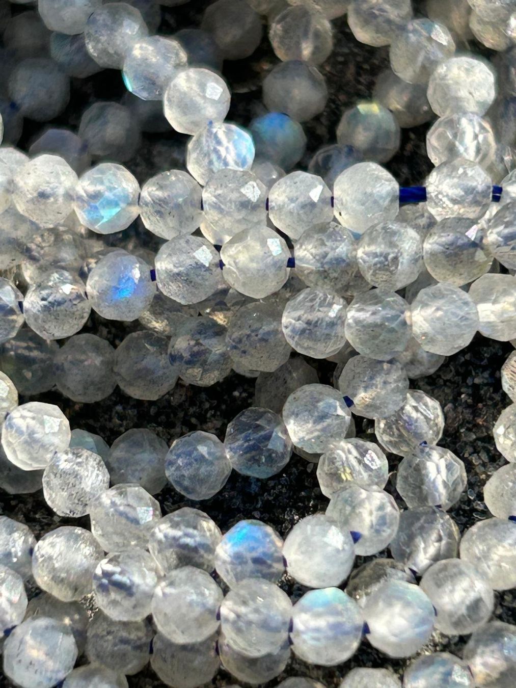Pietre preziose: Strang echte facettierte labradorit Kugeln 3 mm – Nuovo e nell'imballaggio originale da Niederrohrdorf venduto da Ytobi