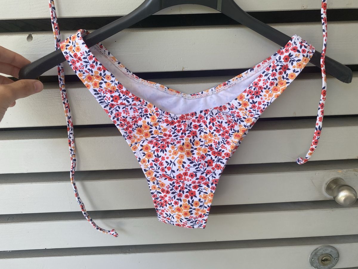 Costumi da bagno & Bikini: Bikini 2 pièces à fleurs – Nuovo (secondo la descrizione) da St-Légier venduto da lea_6k5s 2