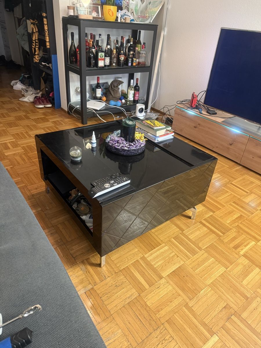 Tische: Couch Tisch – Gebraucht aus Zürich von afr_9gbr