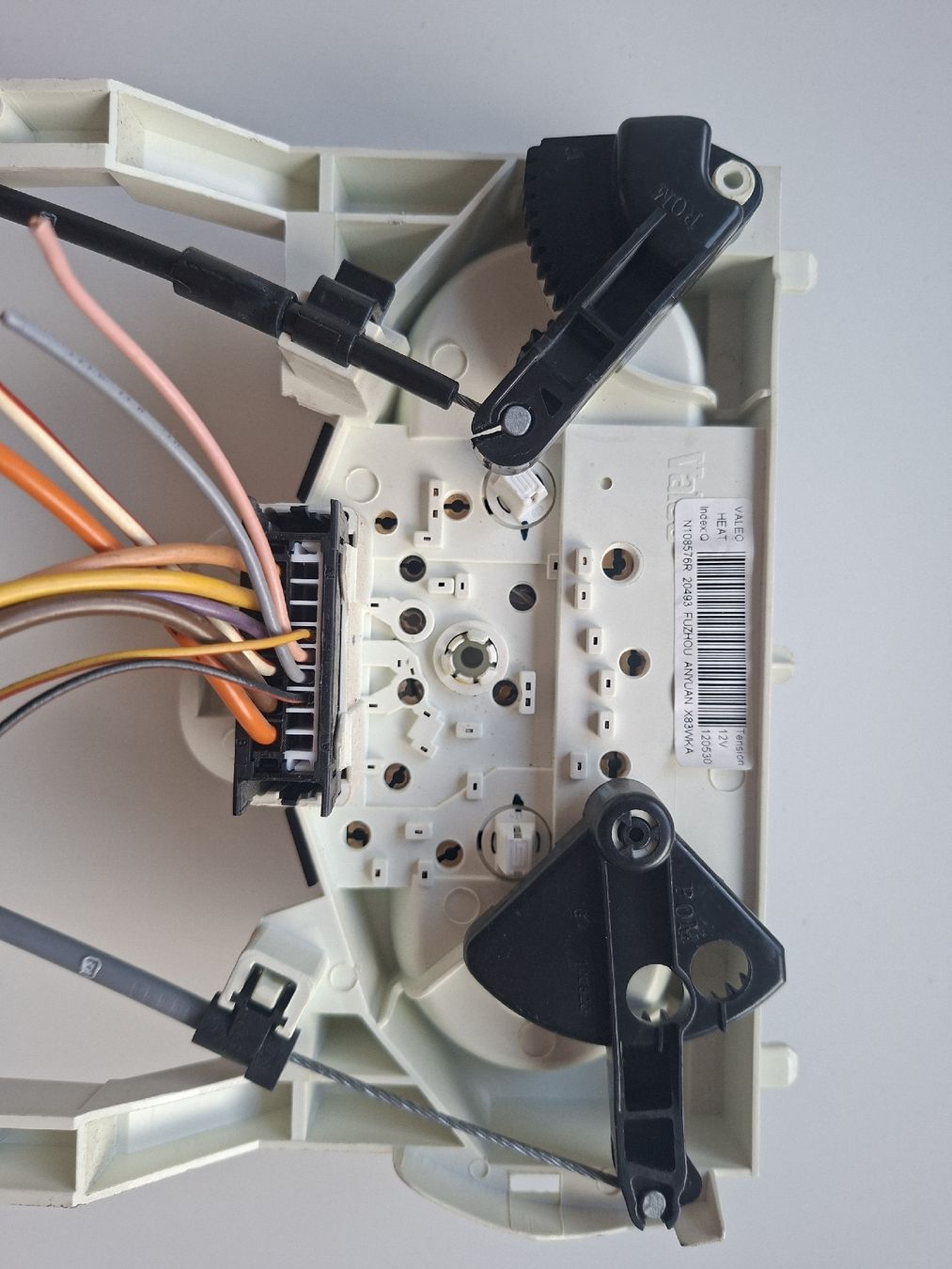Radiateurs: Heizungsbedienteil Vivaro – D'occasion à Sevelen par h_a_j5jp 1