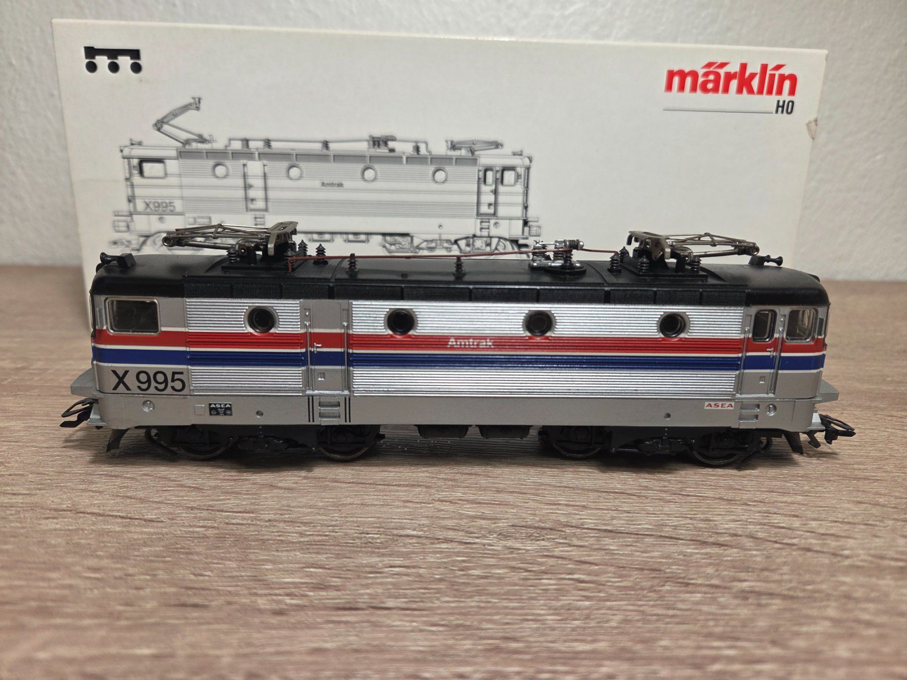 Märklin 83341 E-Lok X 995 Amtrak Digital H0 (1) (D'occasion) à St-Aubin ...