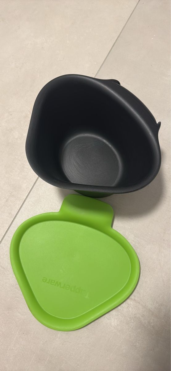Tupperware Behälter & Ähnliches: Tupperware Schüssel Set, div. Farben, neuwertig! – Gebraucht aus Däniken SO von SC.pay 6