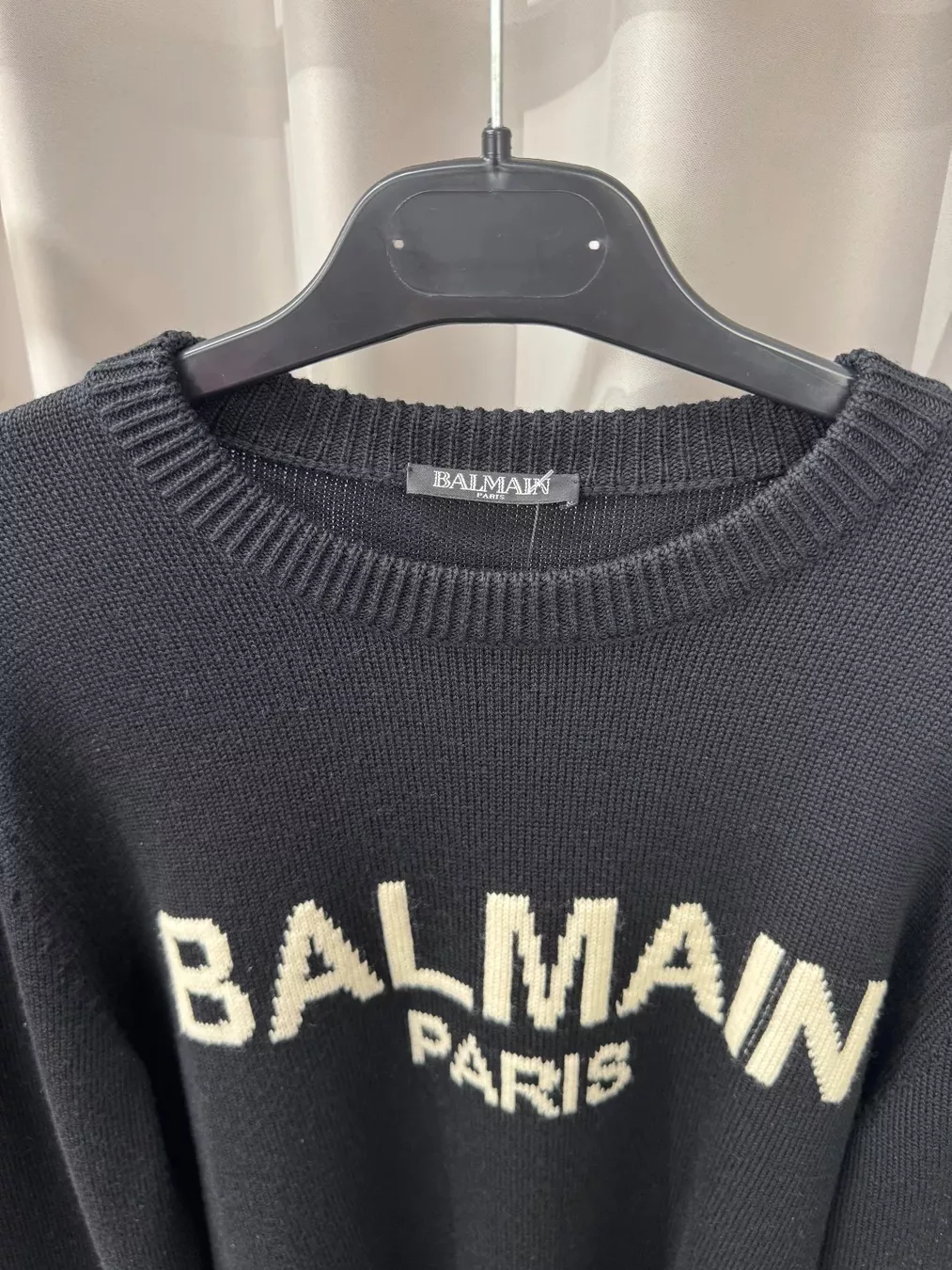 Balmain Pullover & Sweatshirts: Pullover Balmain Paris – Gebraucht aus Luzern von CAZS_Luzern 1