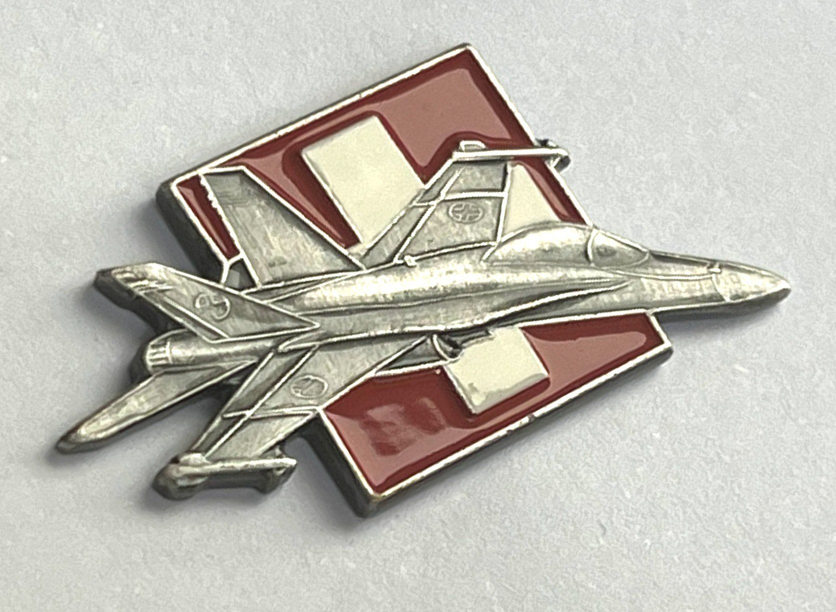 Schweizer Armee Placchette & Badge: Pin Schweizer Armee Luftwaffe – Usato da Kriens venduto da TSCH1