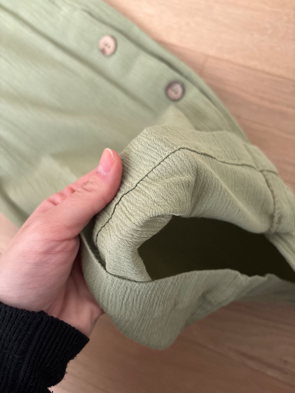 Lotti di vestiti: Grünes Set bestehend aus Top & Hose – Usato da Tübach venduto da AldinaHuskic 3